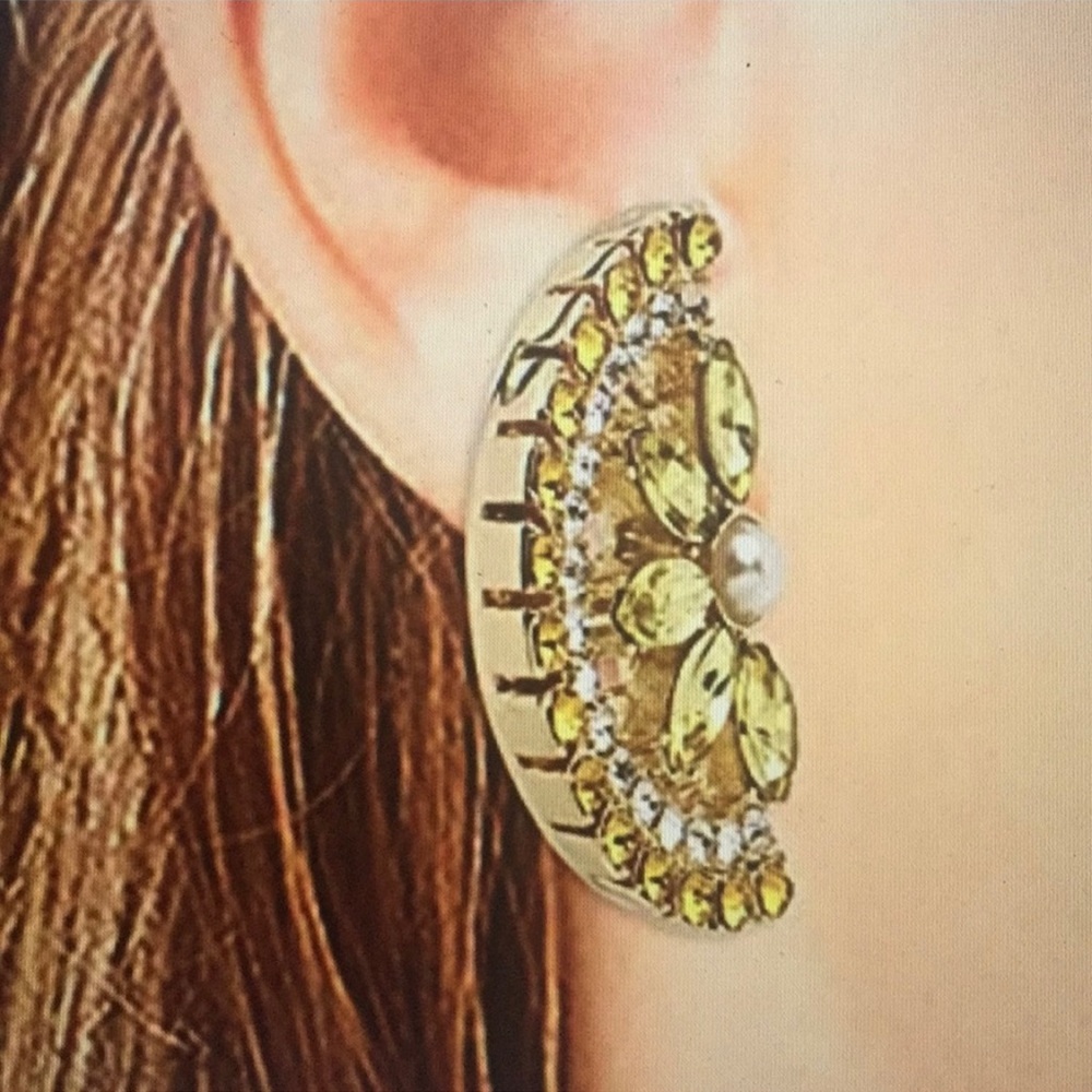 Betsey Johnson Lemon 🍋 Slice Rhinestone Button Earrings NWT - Picture 5 of 9